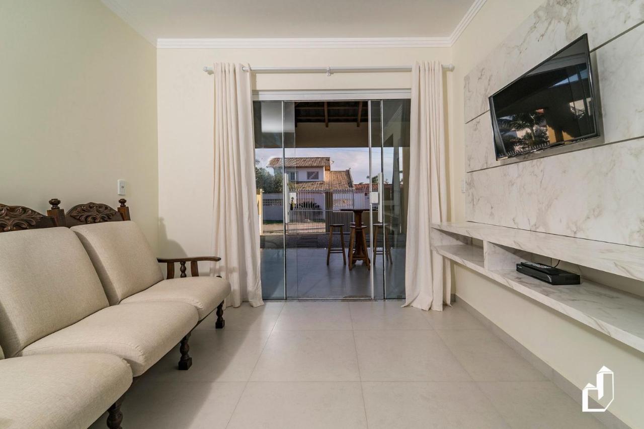 Casa Terrea Com 02 Dormitorios Бомбиньяс Экстерьер фото