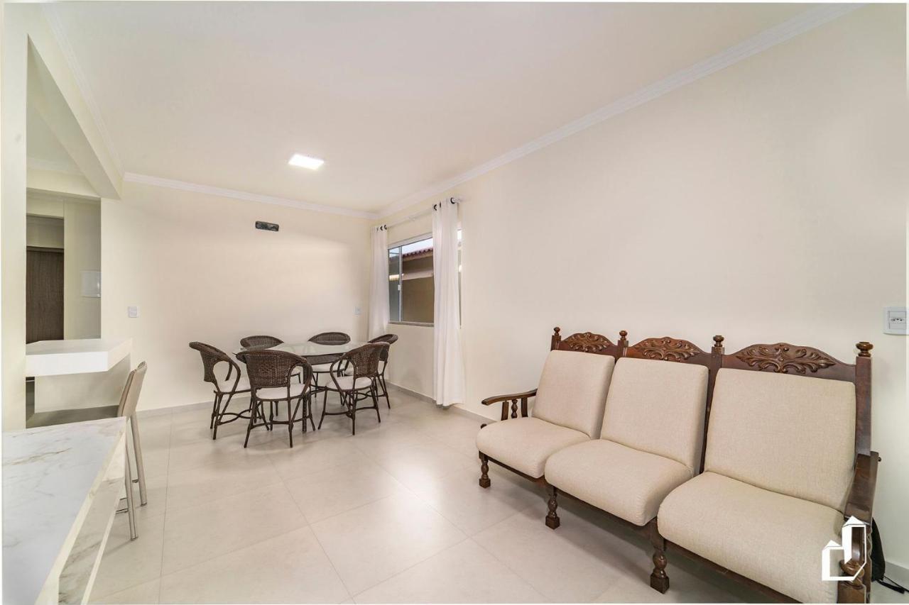 Casa Terrea Com 02 Dormitorios Бомбиньяс Экстерьер фото